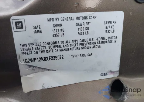 1999 Pontiac Grand Prix Gt z USA, uszkodzony, nr VIN 1G2WP12K0XF225072